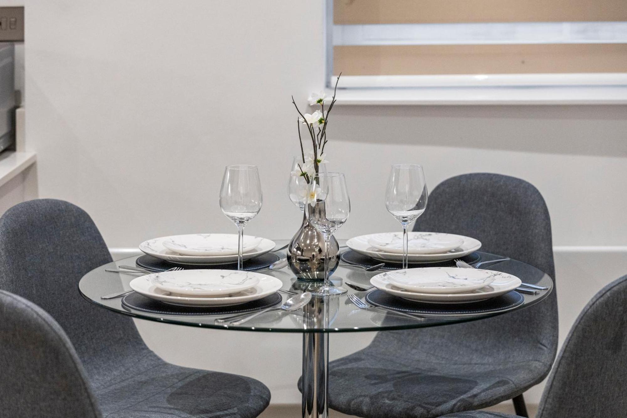 Welcoming And Spacious Apartment- Excellent Location London Kültér fotó